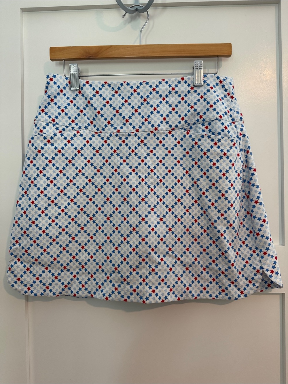 Lady Hagen Golf Skort with Red & Blue Star Pattern